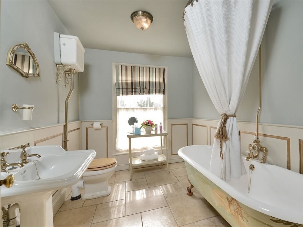เดอะ ฮอลลีส์ Hotel Newark-on-Trent  ภายนอก รูปภาพ